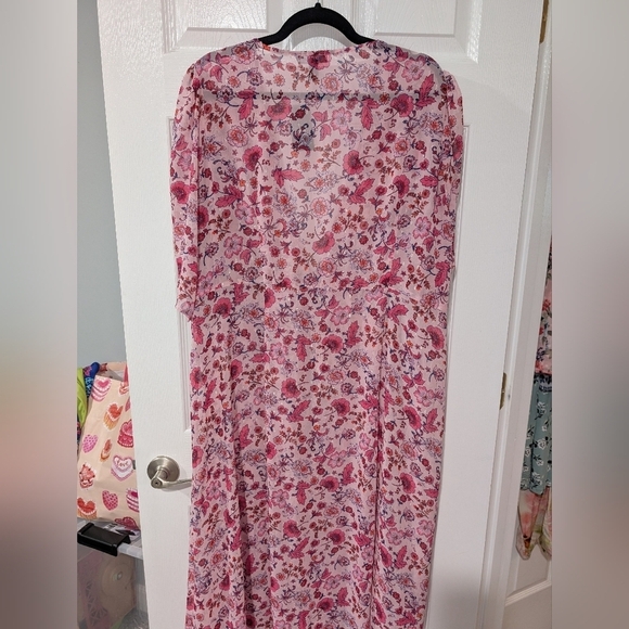 NWT Torrid Pink Floral Chiffon Ruched Sleeve Kimono in Size 2 (18/20) - Picture 13 of 15